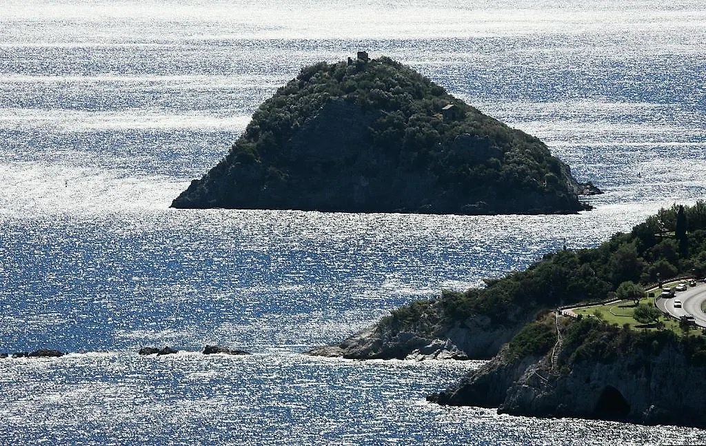 Hotel Claudio Bergeggi 3*,