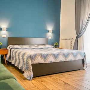 Hub Ferroviario - 12 Posti Letto Per Il Tuo Gruppo A Con Wifi E Netflix Italy