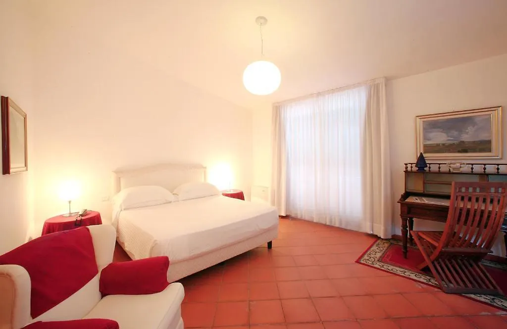 Hotel Claudio 베르게지